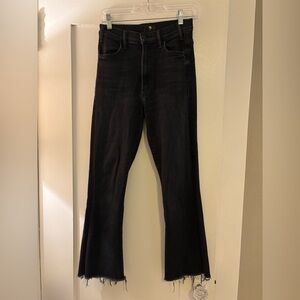 MOTHER The Hustler Ankle Fray Jeans in Black